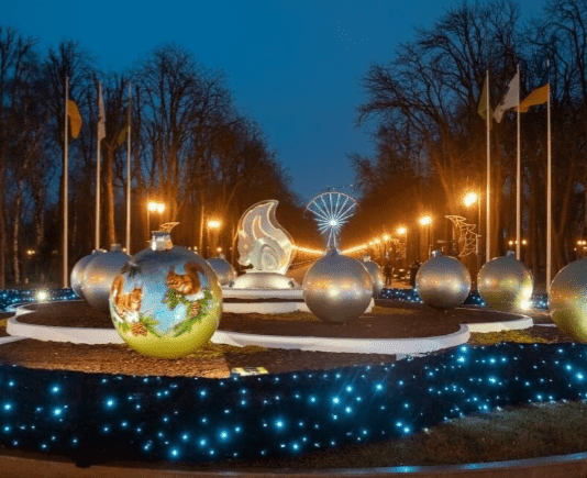 Новогоднее чудо: как преобразился парк Горького к праздникам