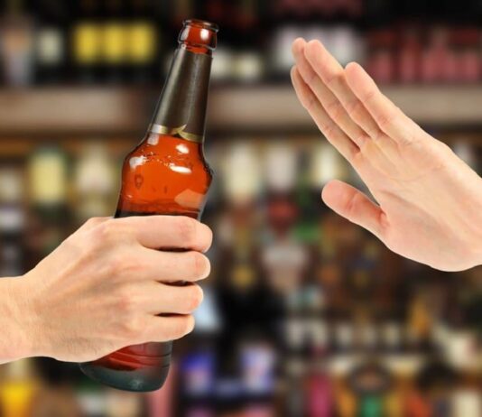 Как вывести из запоя алкозависимого?