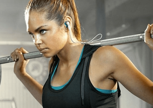 Наушники для спорта: лучшие беспроводные вкладыши в Украине