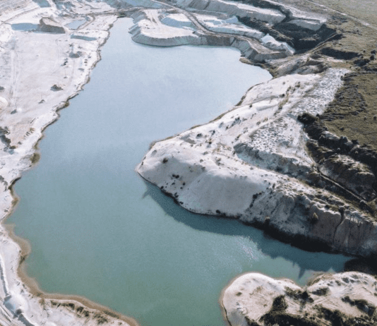 Песчаные карьеры: живописность Харьковщины