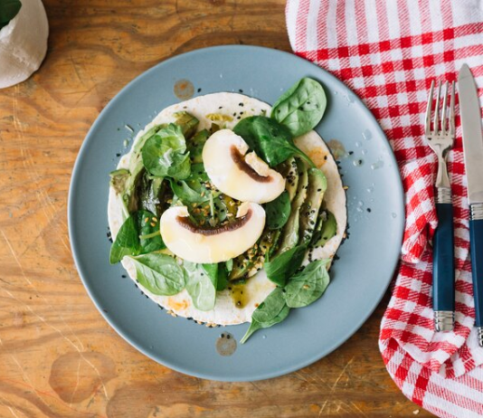 Легкий ужин перед сном: что есть, чтобы хорошо спать?